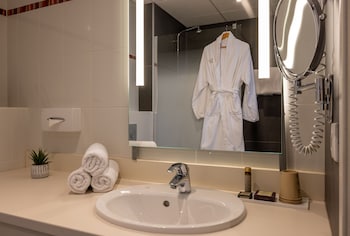 Val-Vignes Haut-Koenigsbourg, The Originals Relais,23 Chemin Du Wall,4 star