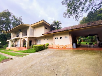 hotel campestre santa monica pance