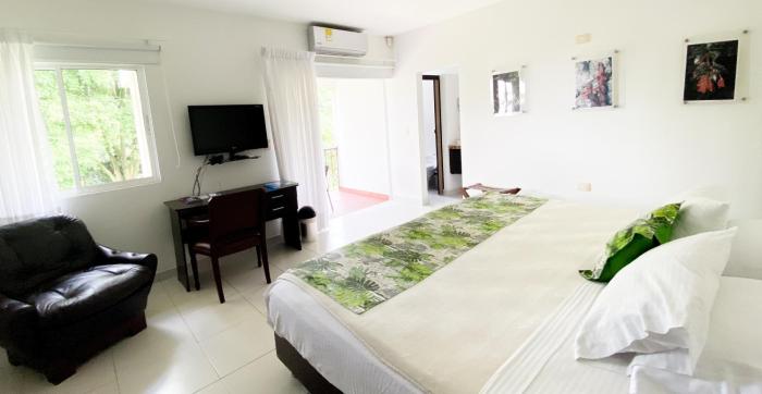 hotel campestre santa monica pance