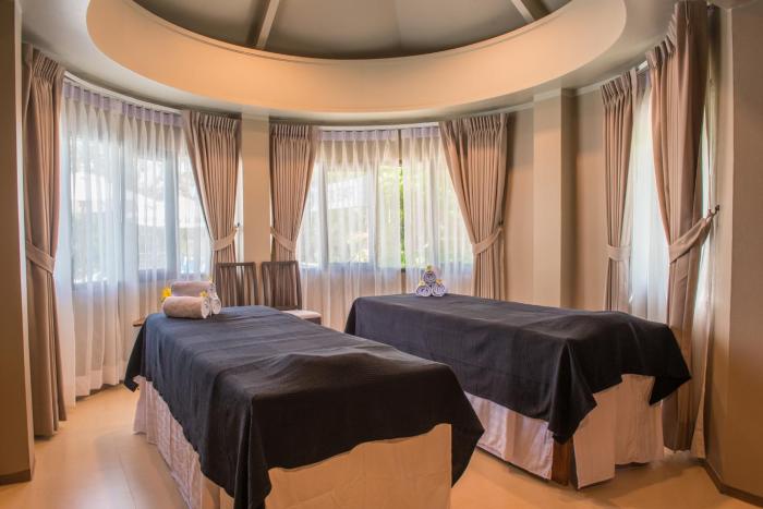 pp charlie beach resort