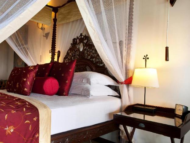 reef villa and spa