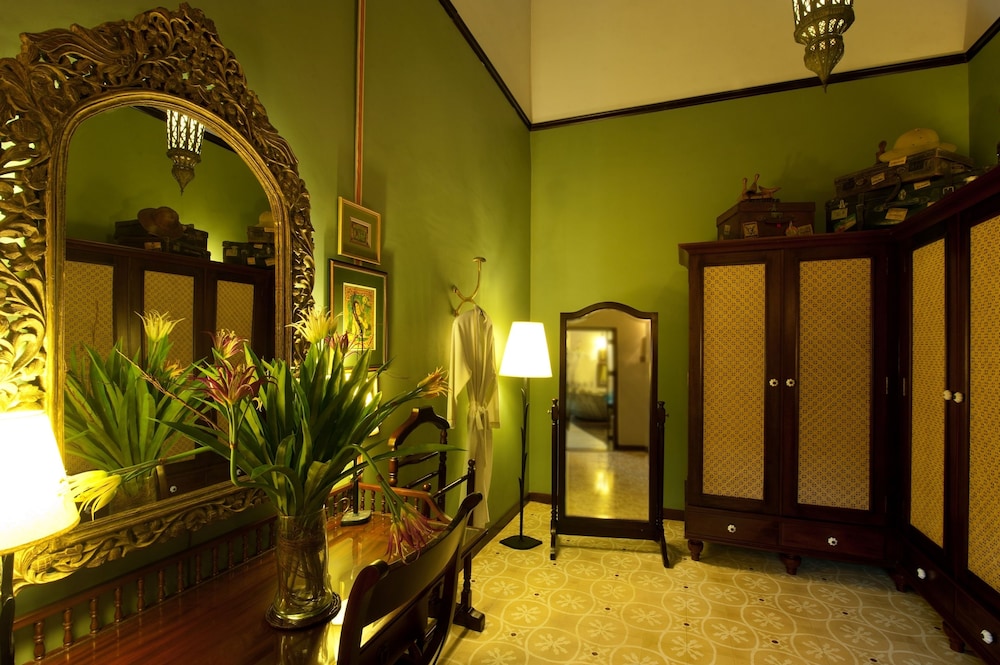 reef villa and spa