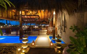 reef villa and spa