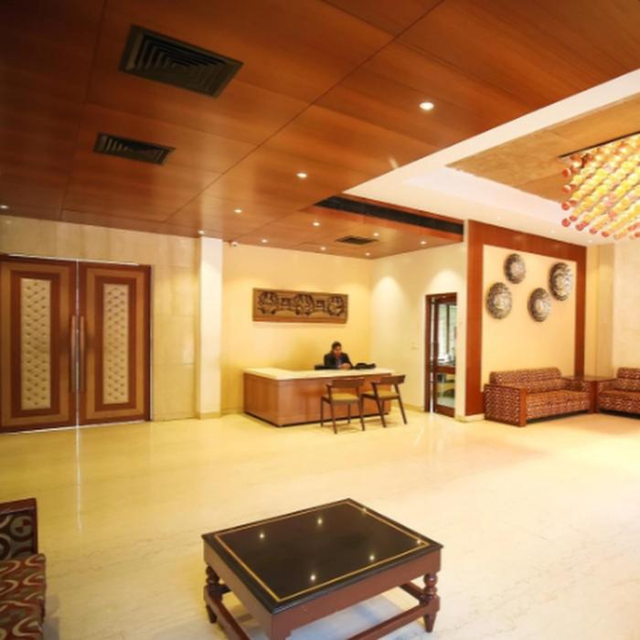 hotel regency square