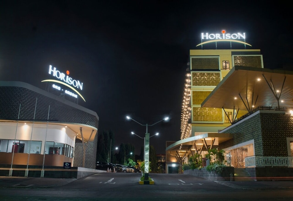 hotel horison gkb gresik
