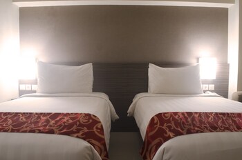 hotel horison gkb gresik