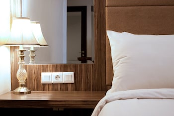 hotel horison gkb gresik