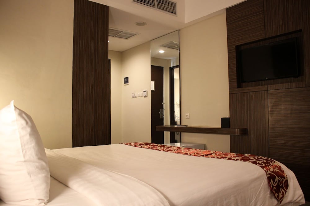 hotel horison gkb gresik