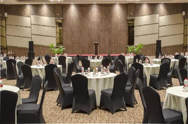 hotel horison gkb gresik