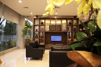 hotel horison gkb gresik