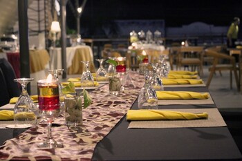 hotel horison gkb gresik