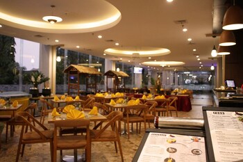 hotel horison gkb gresik