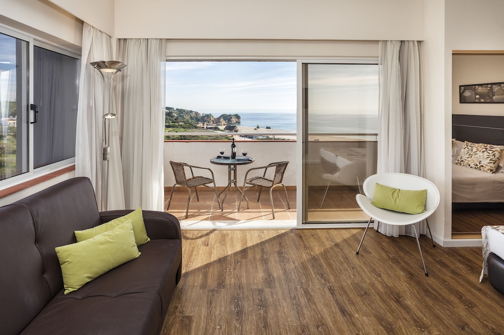 pestana alvor atlantico residences beach suites