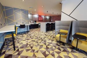 village hotel coventry