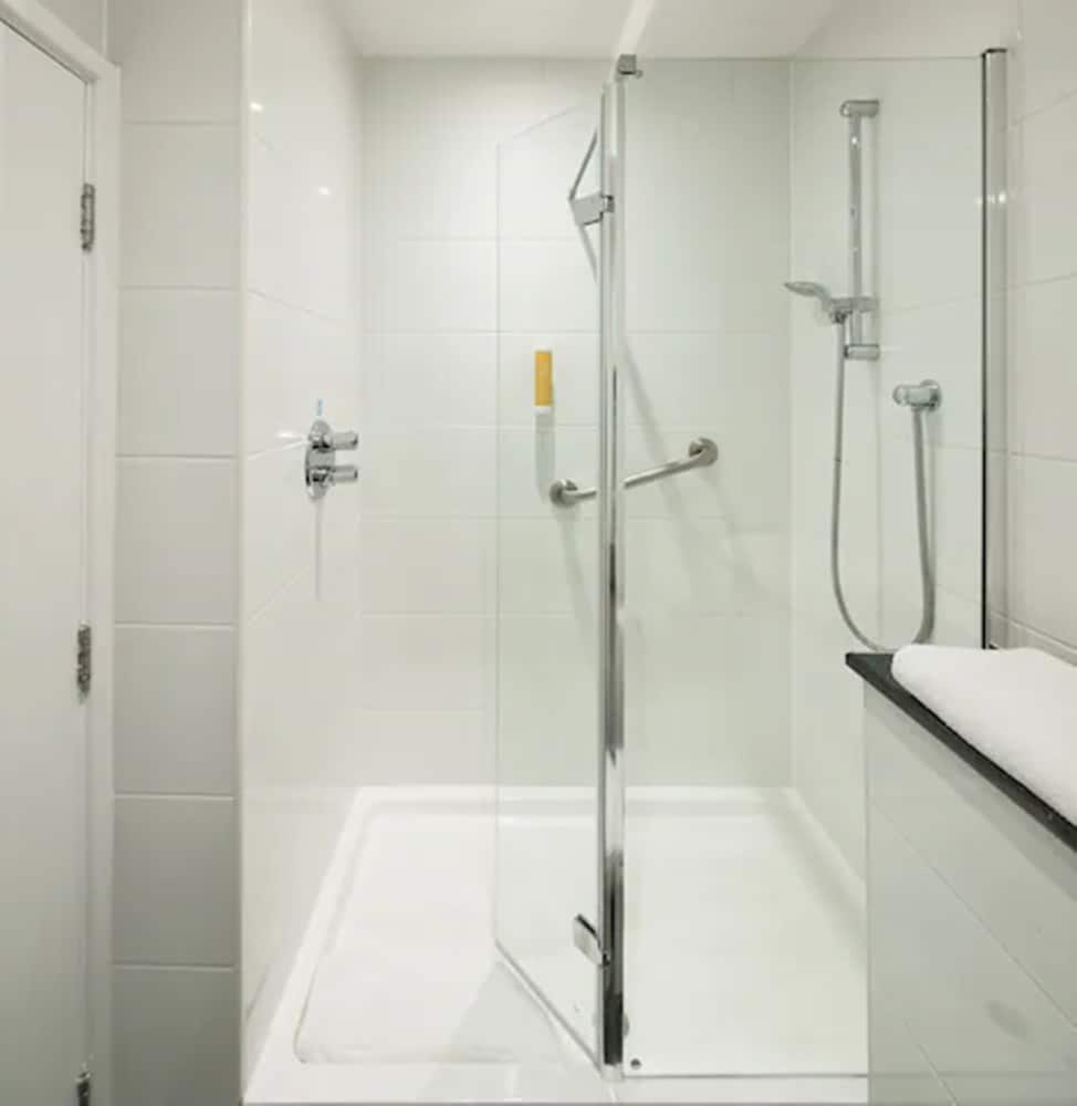 heeton concept hotel city centre liverpool