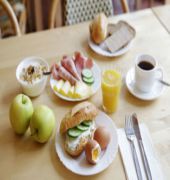 aando graz hauptbahnhof hostel