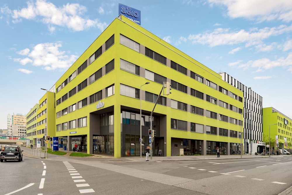 aando graz hauptbahnhof hostel