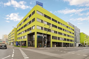 aando graz hauptbahnhof hostel