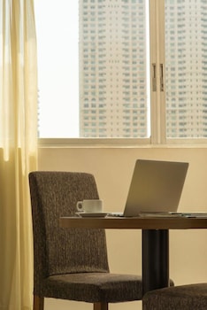 hotel tower house suites