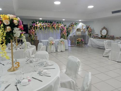 hotel tower house suites
