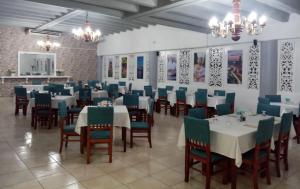 hotel tower house suites