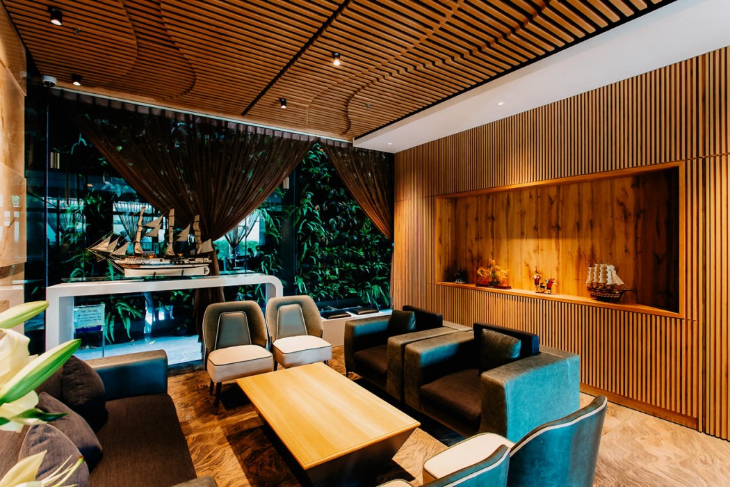 northern charm hotel