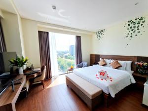 northern charm hotel