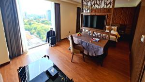 northern charm hotel