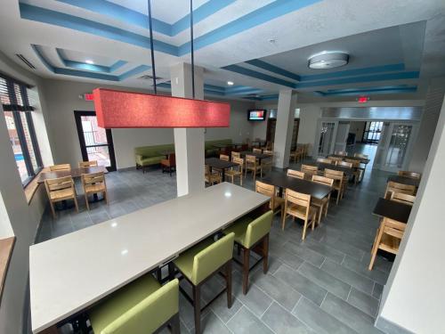 country inn and suites by radisson tampa rj stadium