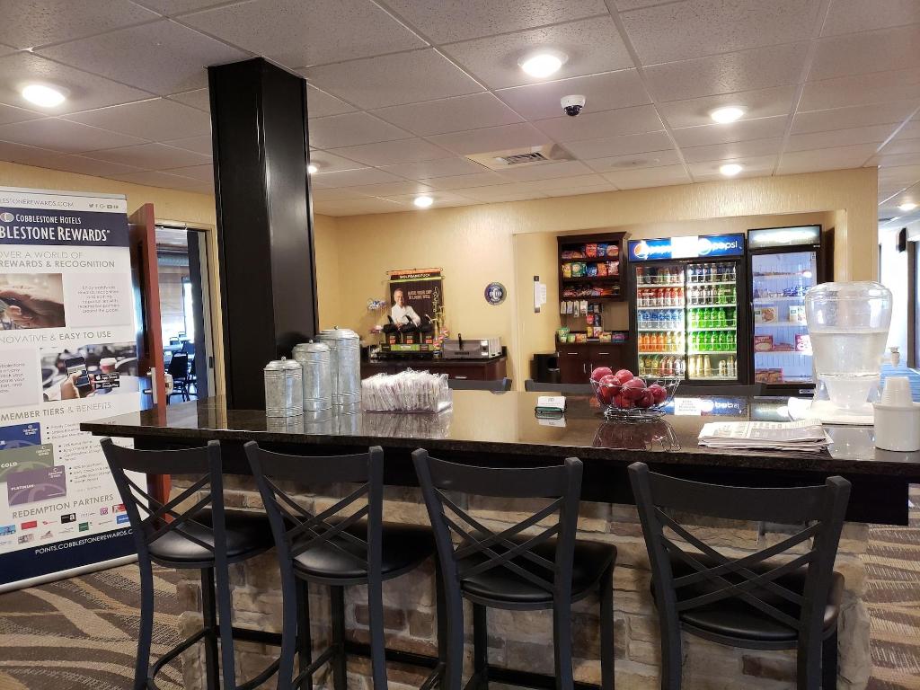 cobblestone inn and suites merrill