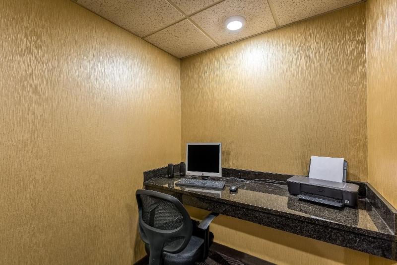 cobblestone inn and suites merrill