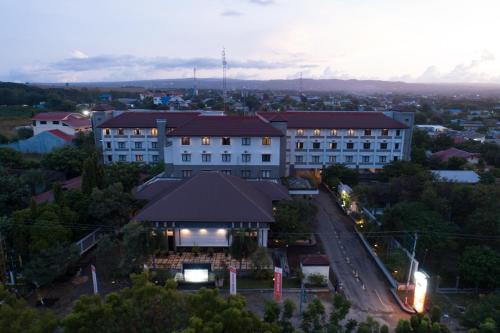 sahid t more kupang