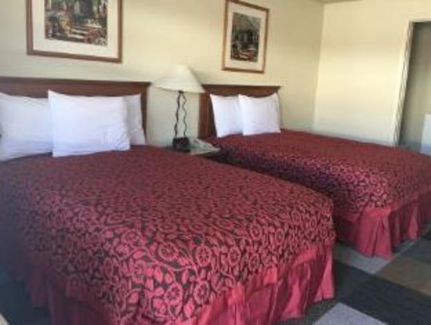 knights inn gallup at 1601 w hwy 66
