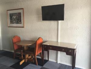 knights inn gallup at 1601 w hwy 66