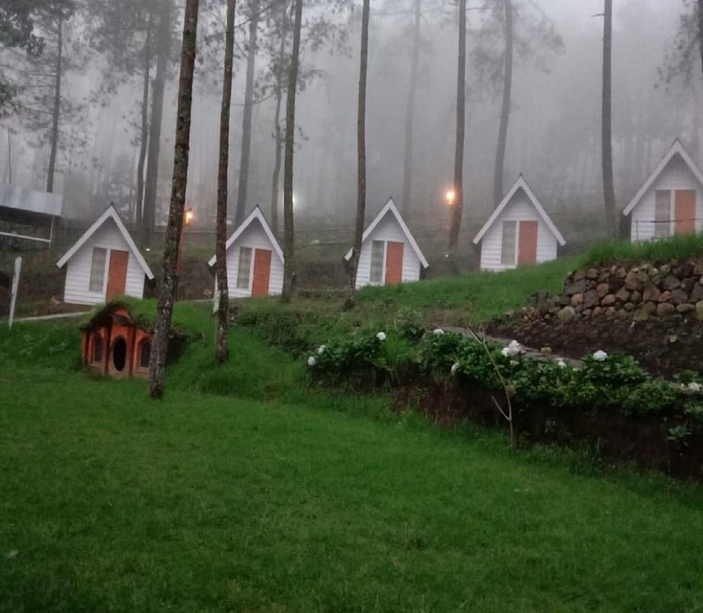 the lawu park resort