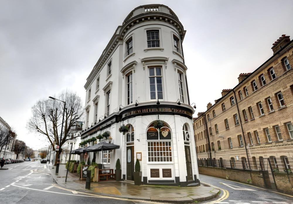 publove the white ferry victoria hostel