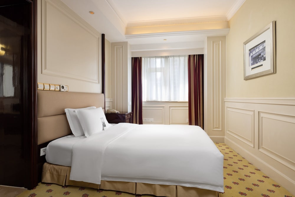 crowne plaza hotel and suites landmark shenzhen an ihg hotel
