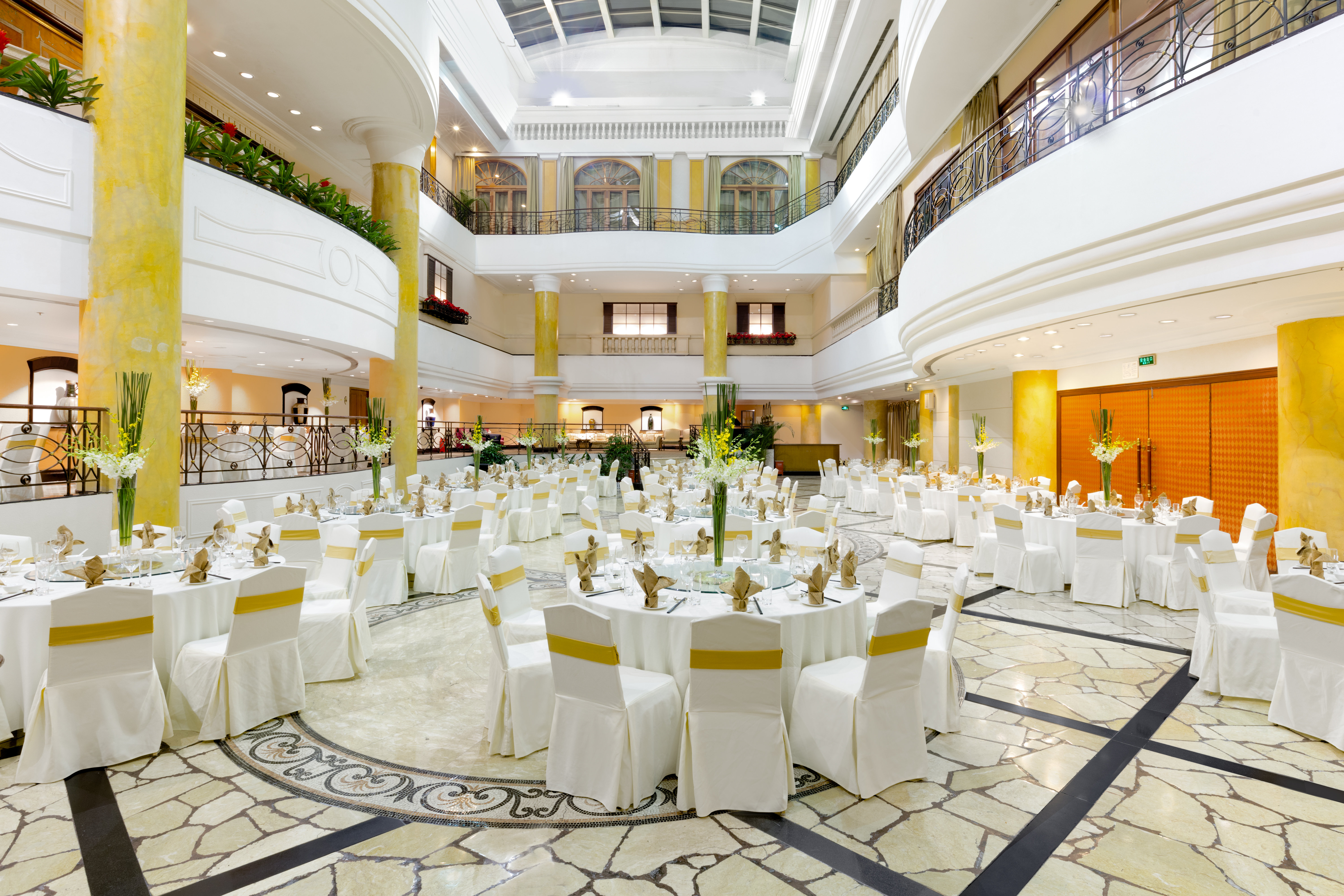 crowne plaza hotel and suites landmark shenzhen an ihg hotel