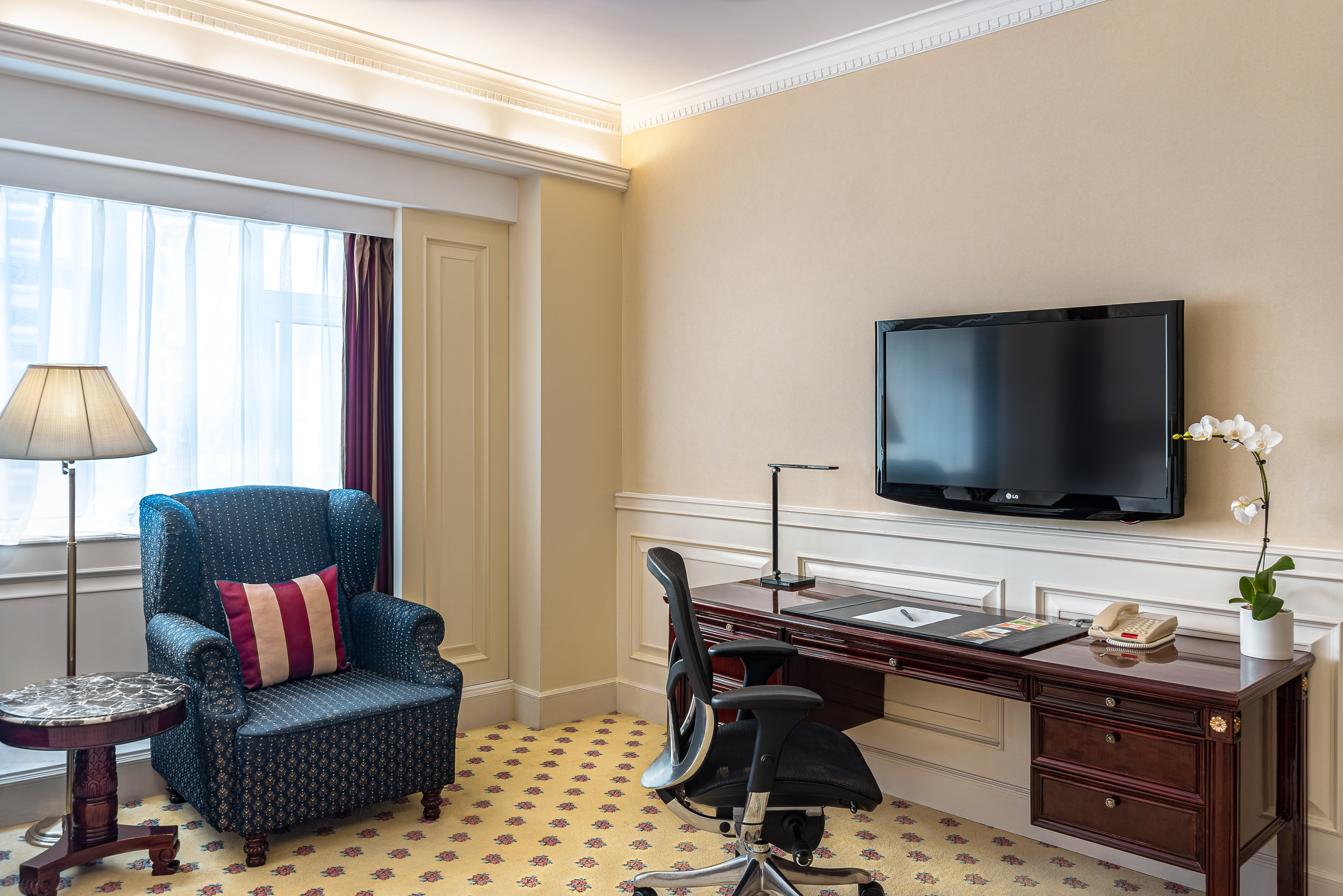 crowne plaza hotel and suites landmark shenzhen an ihg hotel