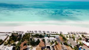 holbox aldea kuka