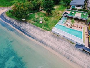 charcoal panwa beach