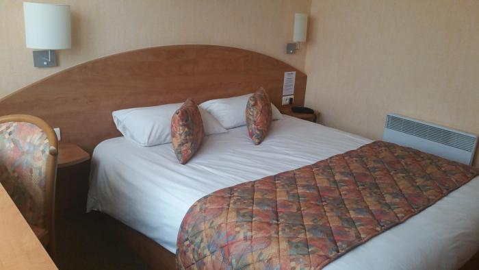 the originals city le logis delbee cholet nord inter hotel