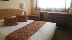 the originals city le logis delbee cholet nord inter hotel