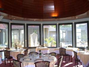 the originals city le logis delbee cholet nord inter hotel