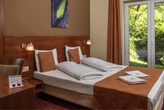 patak park hotel