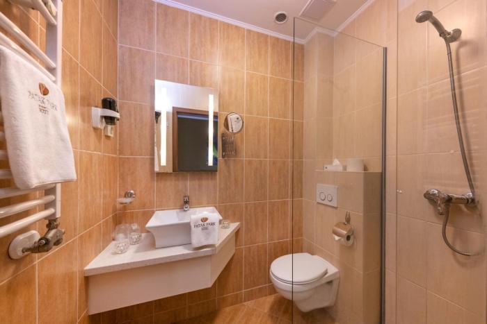 patak park hotel