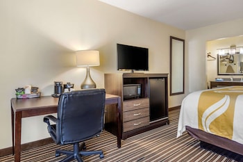 quality inn airport south