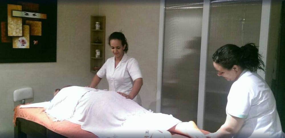 hotel lawrence darabie