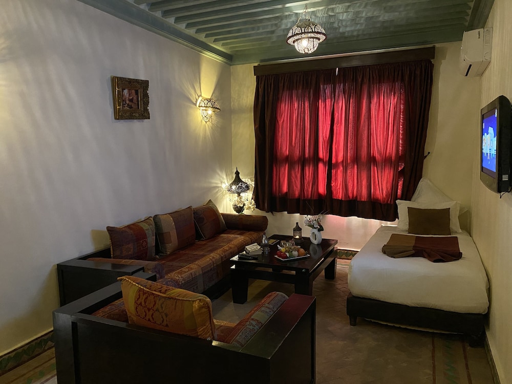 hotel lawrence darabie