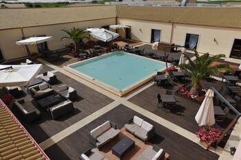 sikania resort and spa